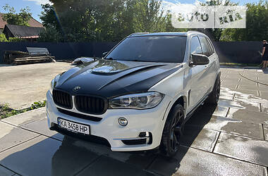 Внедорожник / Кроссовер BMW X5 2014 в Хусте