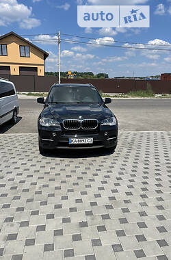 Позашляховик / Кросовер BMW X5 2013 в Києві