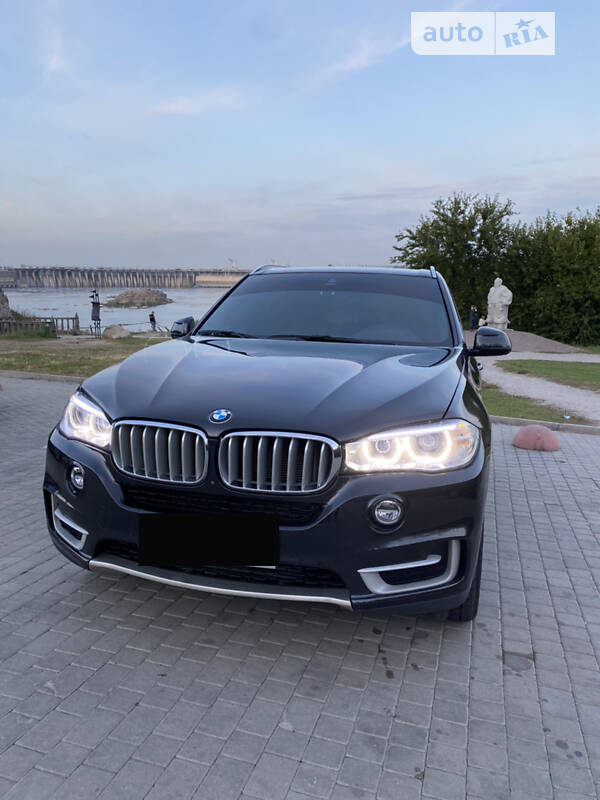 Внедорожник / Кроссовер BMW X5 2017 в Запорожье