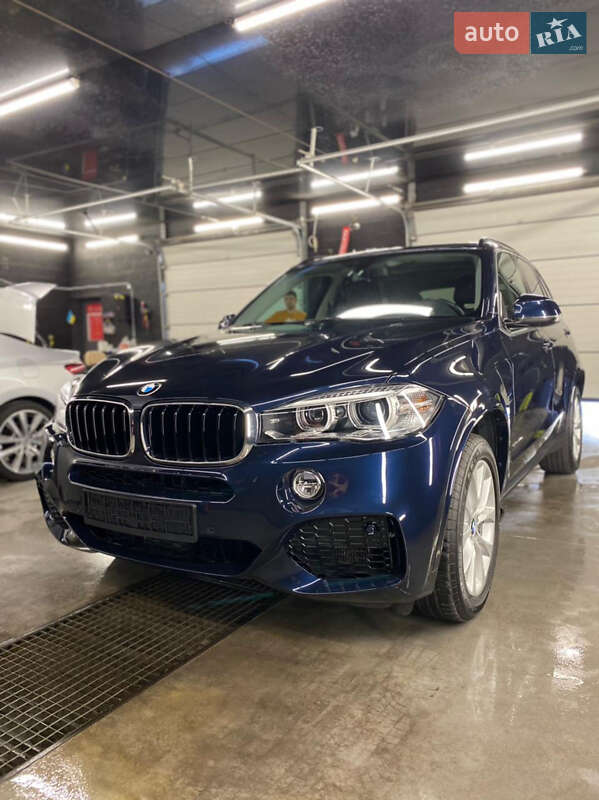 Позашляховик / Кросовер BMW X5 2016 в Рівному