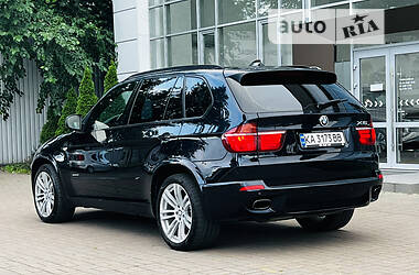 Внедорожник / Кроссовер BMW X5 2010 в Киеве