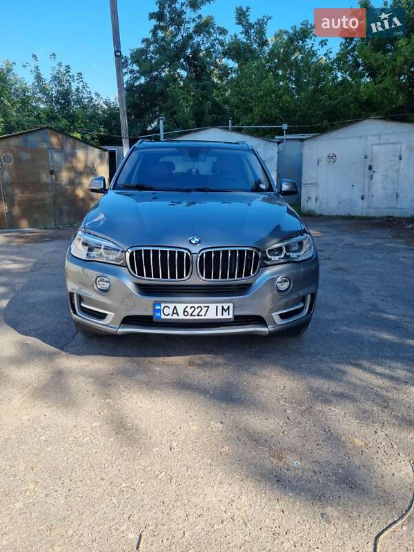 Позашляховик / Кросовер BMW X5 2015 в Черкасах