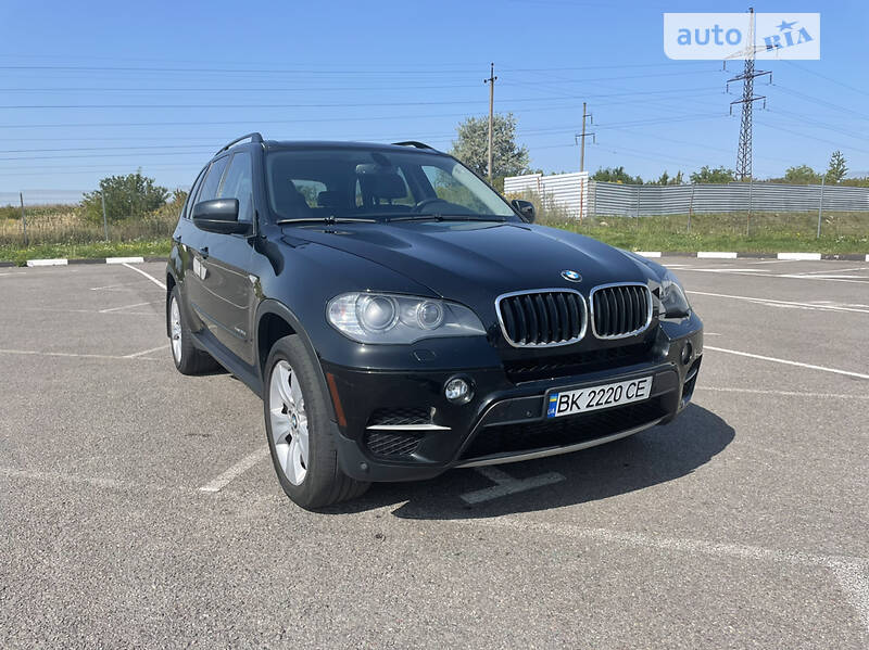 Внедорожник / Кроссовер BMW X5 2010 в Ровно