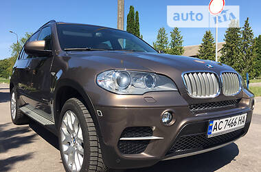 Внедорожник / Кроссовер BMW X5 2011 в Луцке