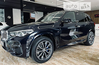 Внедорожник / Кроссовер BMW X5 2022 в Киеве