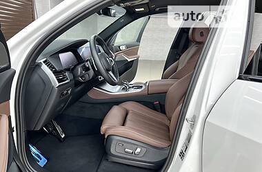 Позашляховик / Кросовер BMW X5 2022 в 