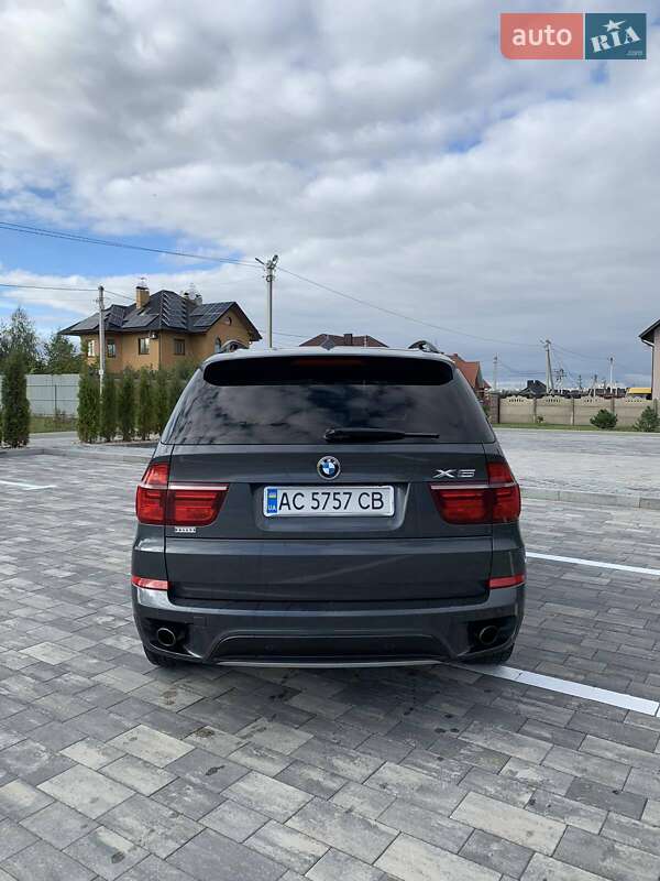 Внедорожник / Кроссовер BMW X5 2011 в Луцке