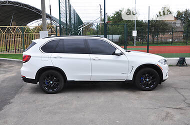 Внедорожник / Кроссовер BMW X5 2016 в Городище