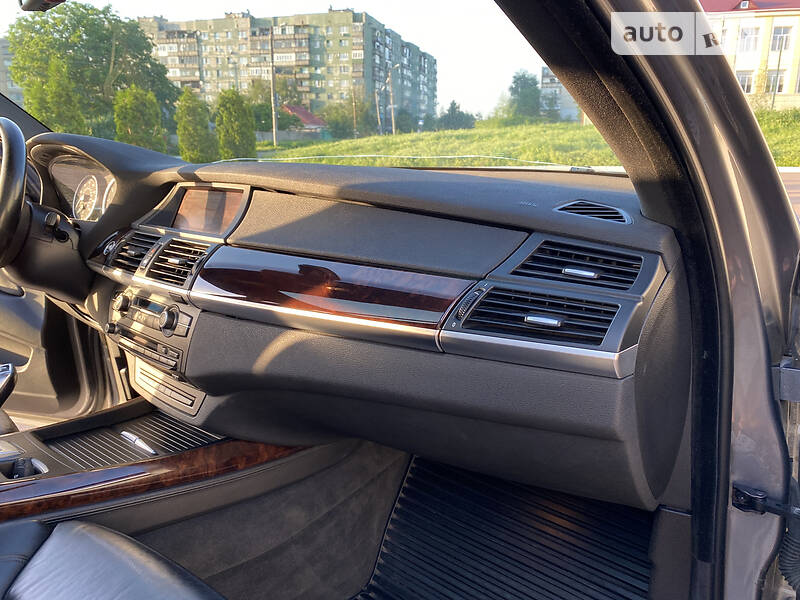 Внедорожник / Кроссовер BMW X5 2008 в Краматорске