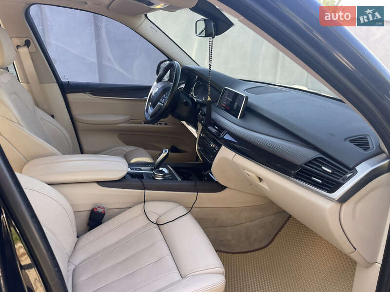 Внедорожник / Кроссовер BMW X5 2018 в Ужгороде