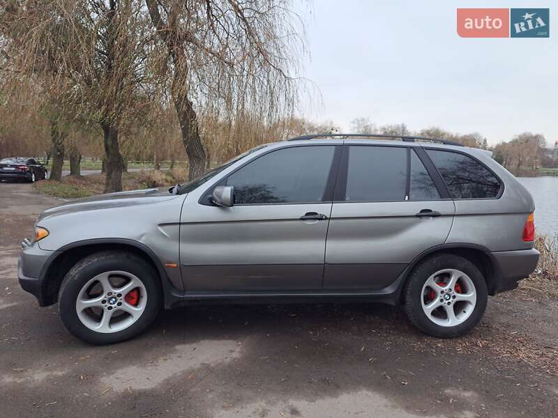 Внедорожник / Кроссовер BMW X5 2004 в Ровно
