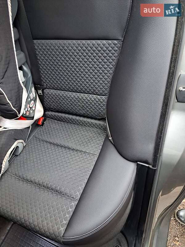 Внедорожник / Кроссовер BMW X5 2004 в Ровно