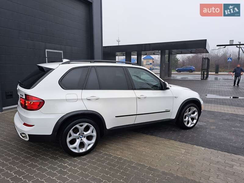 Внедорожник / Кроссовер BMW X5 2011 в Ужгороде