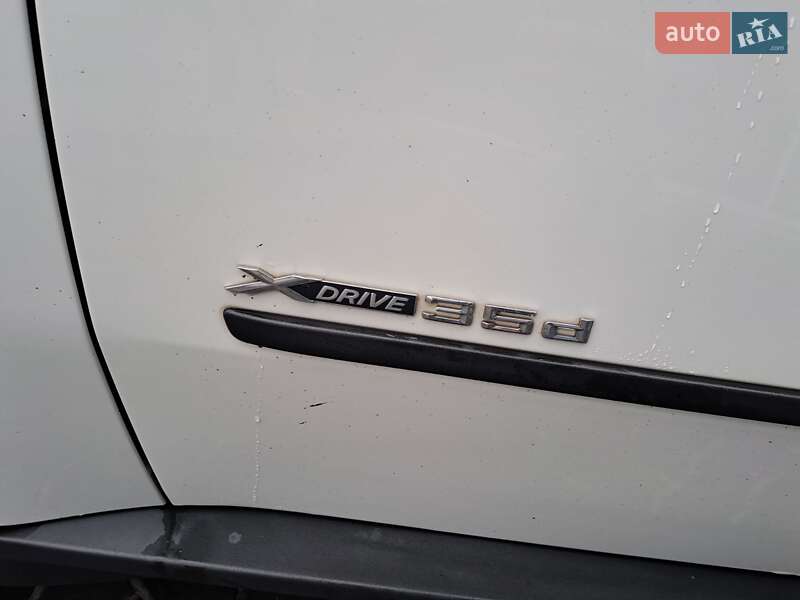 Внедорожник / Кроссовер BMW X5 2011 в Ужгороде