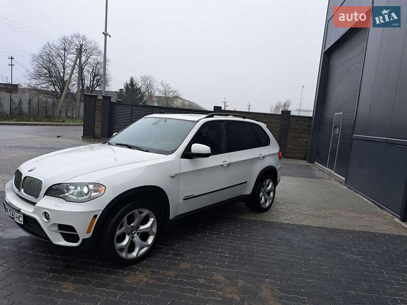 Внедорожник / Кроссовер BMW X5 2011 в Ужгороде