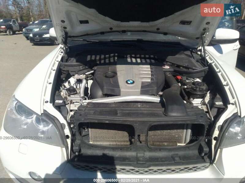 Внедорожник / Кроссовер BMW X5 2011 в Ужгороде