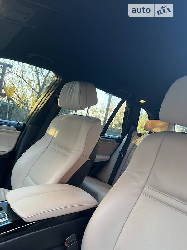 Позашляховик / Кросовер BMW X5 2010 в Краснокутську