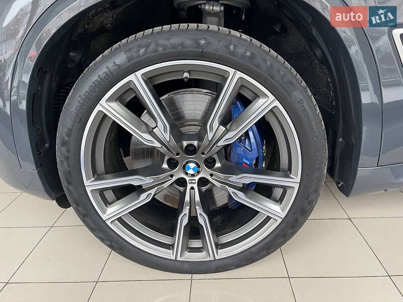 Внедорожник / Кроссовер BMW X5 2021 в Одессе