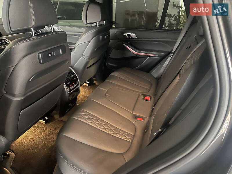 Внедорожник / Кроссовер BMW X5 2021 в Одессе