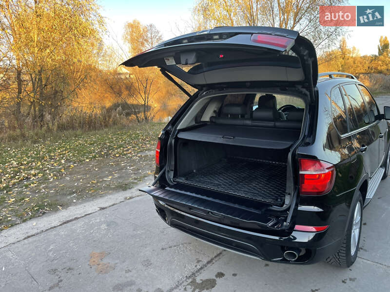 Внедорожник / Кроссовер BMW X5 2011 в Киеве
