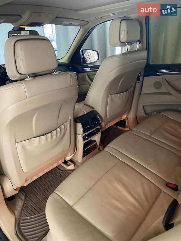 Позашляховик / Кросовер BMW X5 2011 в Києві