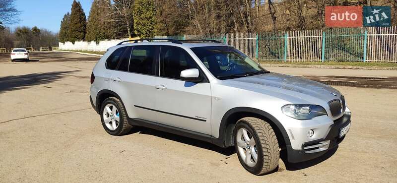 Внедорожник / Кроссовер BMW X5 2010 в Львове