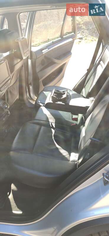 Внедорожник / Кроссовер BMW X5 2010 в Львове