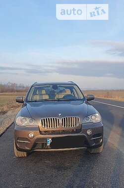 Внедорожник / Кроссовер BMW X5 2010 в Самборе