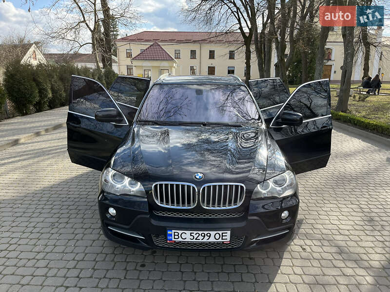 Позашляховик / Кросовер BMW X5 2008 в Острозі