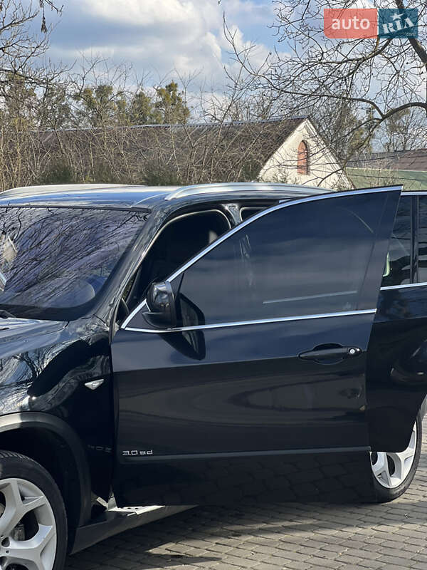 Позашляховик / Кросовер BMW X5 2008 в Острозі