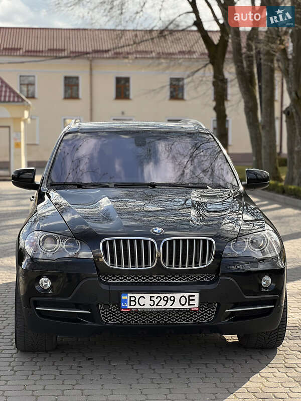 Позашляховик / Кросовер BMW X5 2008 в Острозі