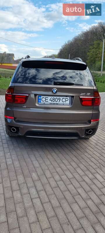 Внедорожник / Кроссовер BMW X5 2010 в Черновцах