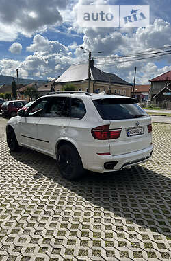 Внедорожник / Кроссовер BMW X5 2011 в Тячеве