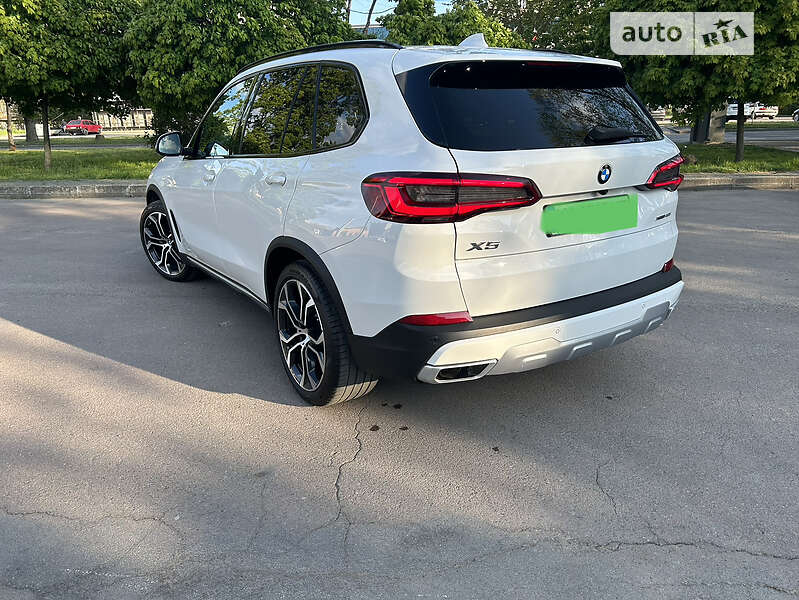 Позашляховик / Кросовер BMW X5 2019 в Ужгороді фото 7 Позашляховик / Кросовер BMW X5 2019 в Ужгороді