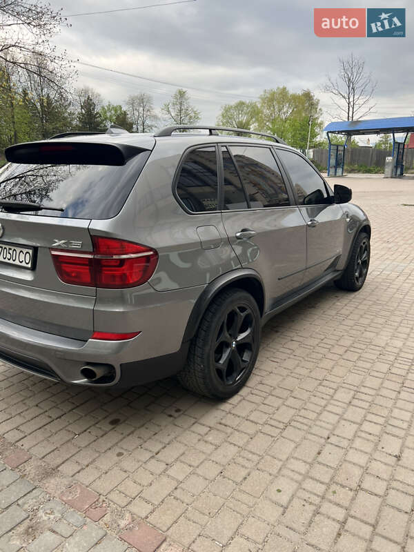 Внедорожник / Кроссовер BMW X5 2011 в Долине
