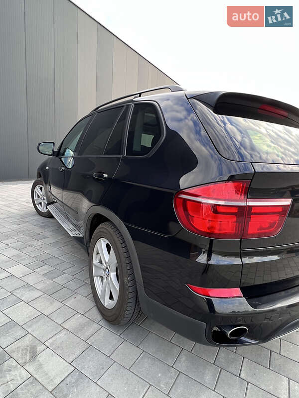 Внедорожник / Кроссовер BMW X5 2012 в Хмельницком