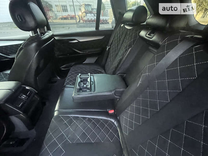 Внедорожник / Кроссовер BMW X5 2016 в Киеве