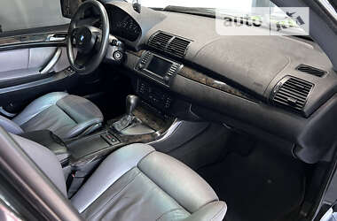 Внедорожник / Кроссовер BMW X5 2004 в Нововолынске