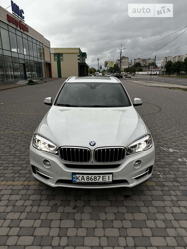 Позашляховик / Кросовер BMW X5 2017 в Києві
