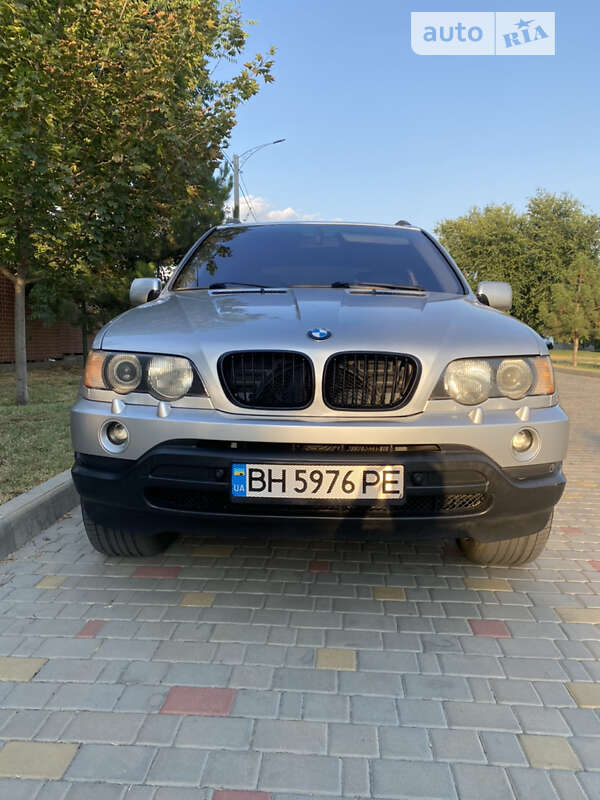 Внедорожник / Кроссовер BMW X5 2002 в Измаиле