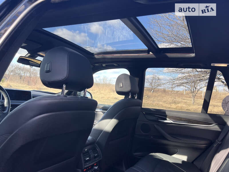 Внедорожник / Кроссовер BMW X5 2017 в Днепре