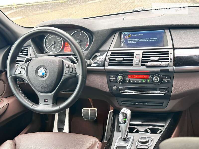 Внедорожник / Кроссовер BMW X5 2013 в Киеве