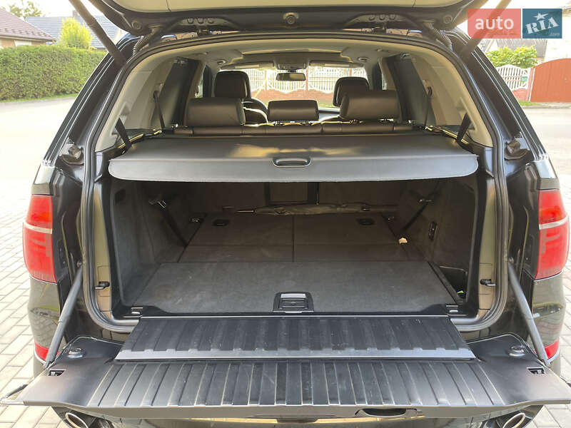 Внедорожник / Кроссовер BMW X5 2011 в Луцке