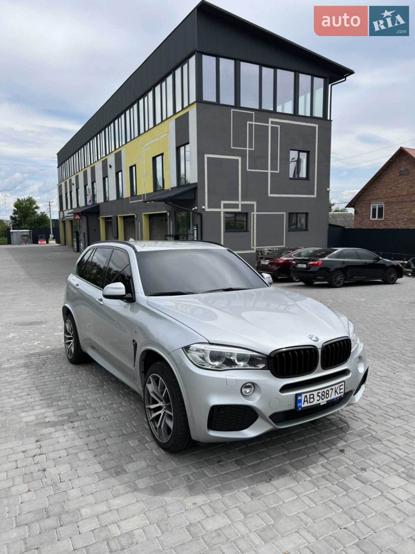 2016 BMW X5 - мініатюра 3