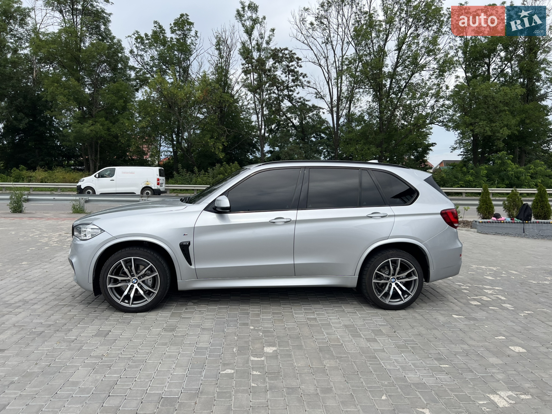2016 BMW X5 - мініатюра 19