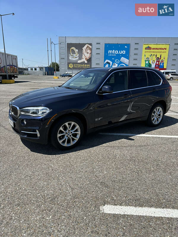 Внедорожник / Кроссовер BMW X5 2014 в Черновцах