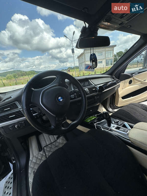 Позашляховик / Кросовер BMW X5 2012 в Львові