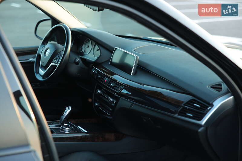 Внедорожник / Кроссовер BMW X5 2015 в Львове