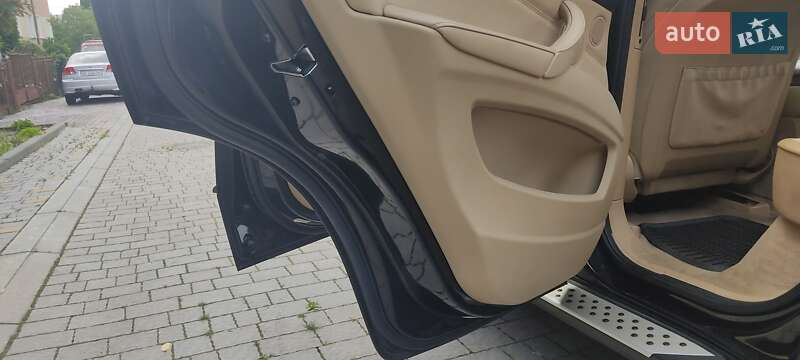 Позашляховик / Кросовер BMW X5 2012 в Львові