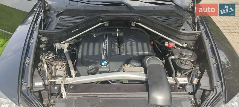 Позашляховик / Кросовер BMW X5 2012 в Львові